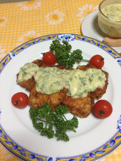 Una foto de Pollo Agridulce com Salsa Tártaro