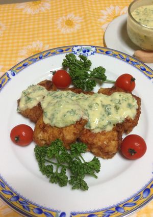 Una foto de Pollo Agridulce com Salsa Tártaro