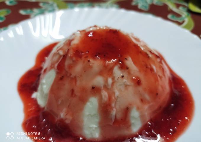 Recipe of Real Strawberry pannacotta for Breakfast Food