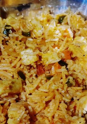 વઘારેલ ભાત વિથ પનીર 🍚 રેસીપી મુખ્ય ફોટો