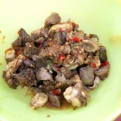 Foto resep Sambal Ati Ampela dan Ayam pedas simpel ala mahasiswa low budget