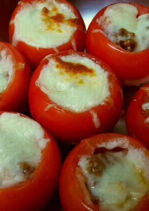 Una foto de Tomates rellenos