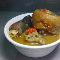 A picture of CowTail Pepper soup.