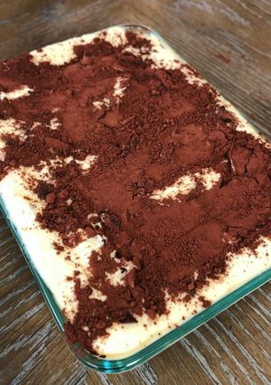 A picture of Tiramisu (the real way).