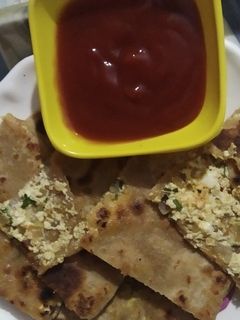 पनीर पराठा (Paneer Paratha recipe in Hindi) रेसिपी मुख्य फोटो