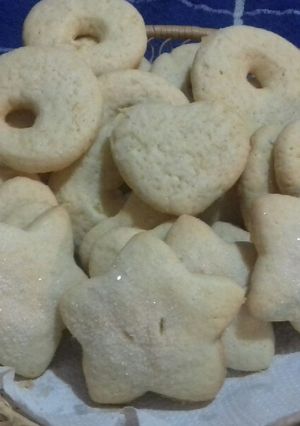 Una foto de Galletitas de limón 🍋🍋🍋