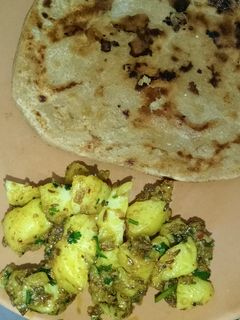 जीरा आलू (Jeera aloo recipe in hindi) रेसिपी मुख्य फोटो