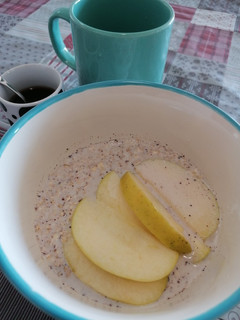 Una foto de 120. Porridge de avena con manzana y canela