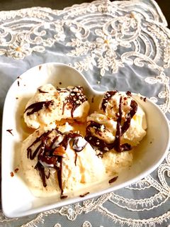 صورة لوصفة آيسكريم بذوق الفانيليا Vanilla Ice-cream