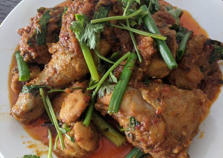 Bagaimana Menyiapkan Ayam Masak Kapitan || Nyonya Kapitan Chicken Curry, Lezat