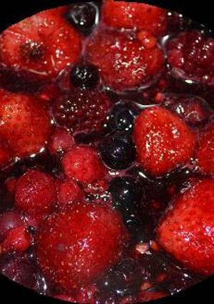 Una foto de Salsa de frutos rojos