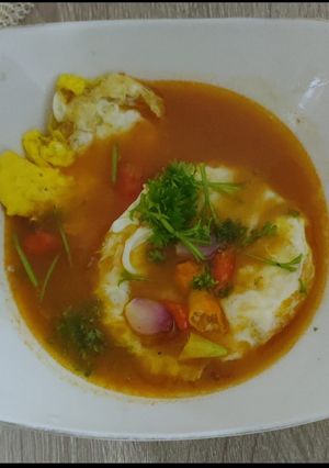 Foto resep Telur Ceplok Kuah Pedas Oranye