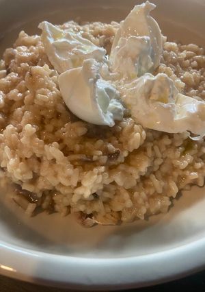 Une photo de Risotto aux champignons et burrata