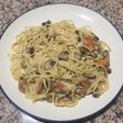 Creamy spaghetti with mussels and mushroom..