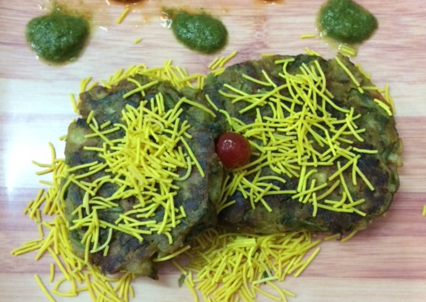 Spinach knool khol and raw banana veggie kabab