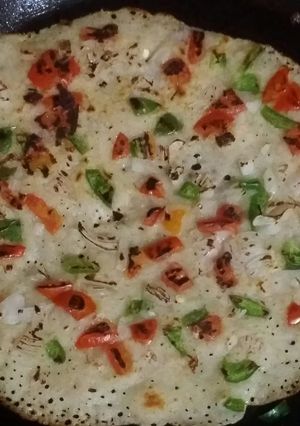 A picture of Suji besan Uttapam.