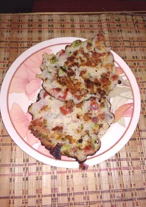 A picture of Vegetable Uttapam.
