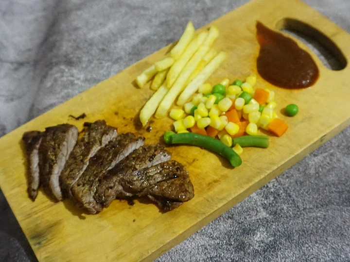 Langkah Mudah untuk Membuat Resep Beef Steak Saos Berbeque yang  Bikin Ketagihan Anti Ribet, Sempurna