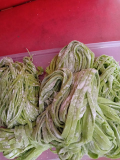 Foto resep Mie warna alami homemade