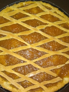 Una foto de Pasta frola! Masa sobrante para galletas pepa. Dulce de batata ♥