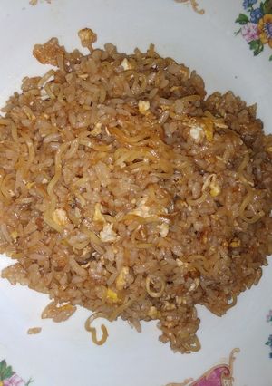 Foto resep Nasi Goreng Mie ala Anak Kost