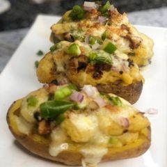 A picture of Loaded baked potatoes.