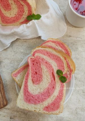 Foto resep (Sourdough Discard) Roti Tawar Swirl Merah Putih - Versi Minyak Goreng