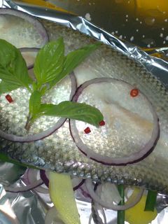 泰式鹽焗烏頭魚 的食譜成品照片