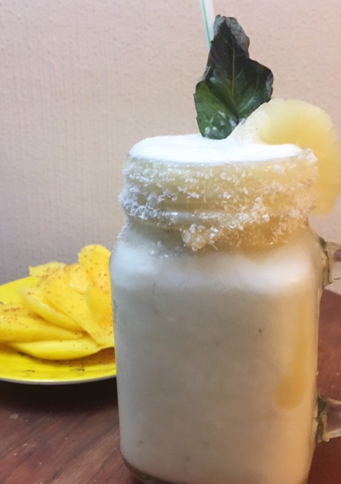 Una foto de Piña colada sin alcohol