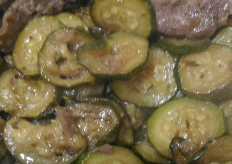 Ossobuchi di tacchino,disossati,con zucchine croccanti