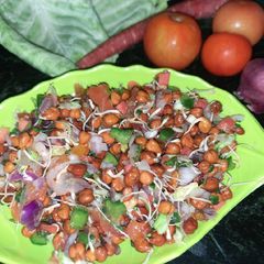 A picture of Black chickpea Salad.