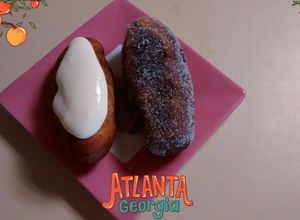 Una foto de 🍌Platanitos rellenos🍌