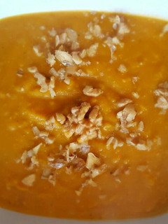 Una foto de Crema de Zapallo-Nuez-Jengibre