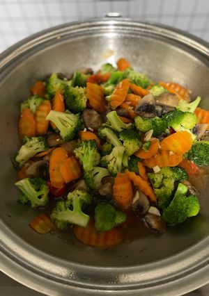 Foto resep Tumis brokoli wortel jamur