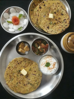 मूली पराठा (mooli paratha recipe in Hindi) रेसिपी मुख्य फोटो