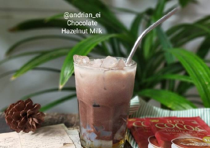 Cara Membuat Es Hazelnut Resep Iced Hazelnut Chocolate Milk oleh Bunda Ei - Cookpad
