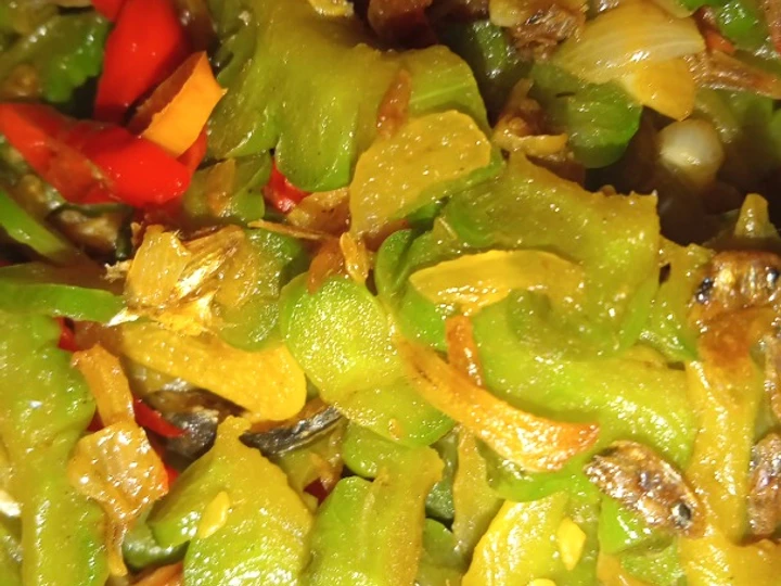 Langkah Gampang Menyiapkan Resep Oseng Pare Teri yang Uenak Anti Ribet, Sempurna