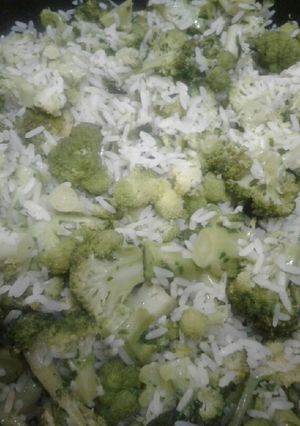 Una foto de Arroz con brócoli