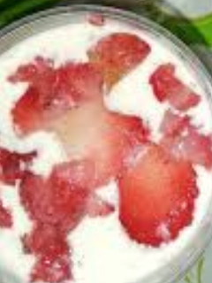 Una foto de Fresas con crema 🤤🤤🤤