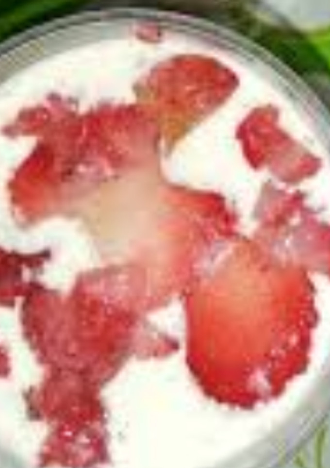 Una foto de Fresas con crema 🤤🤤🤤