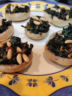 Una foto de Champiñones rellenos de espinacas a la miel