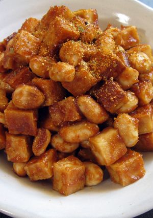A picture of Miso Peanuts & Tofu.
