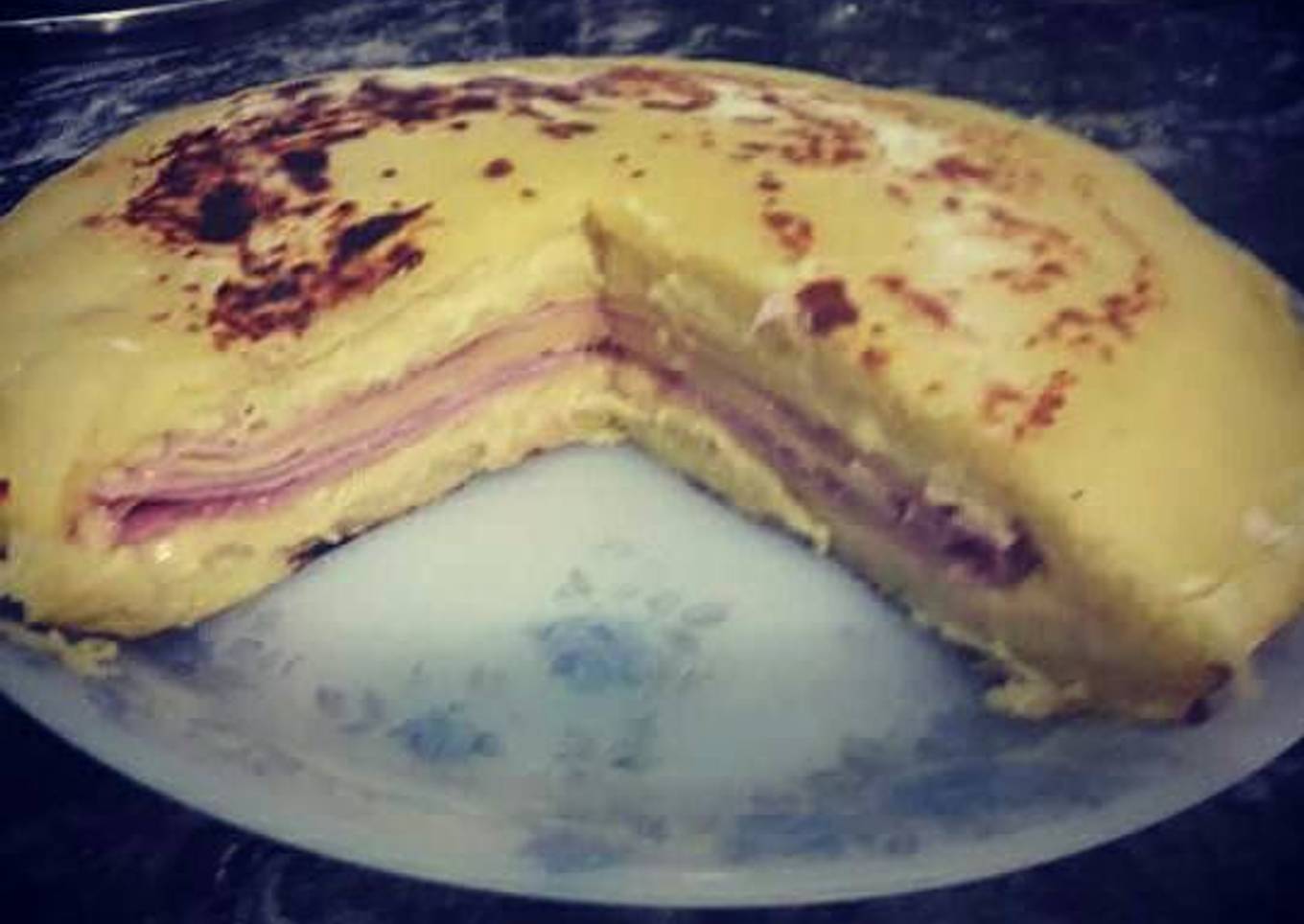 Crepe de papas con jamón y queso