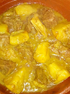 Una foto de Tagine de ternera con cúrcuma y manzana