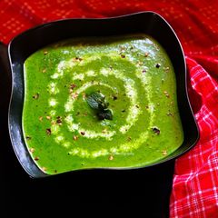 A picture of Cream of Spinach Soup.