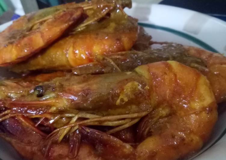 Bagaimana Membuat Udang besar asam pedas meylim yang Bisa Manjain Lidah