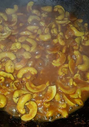A picture of Kaju masala.