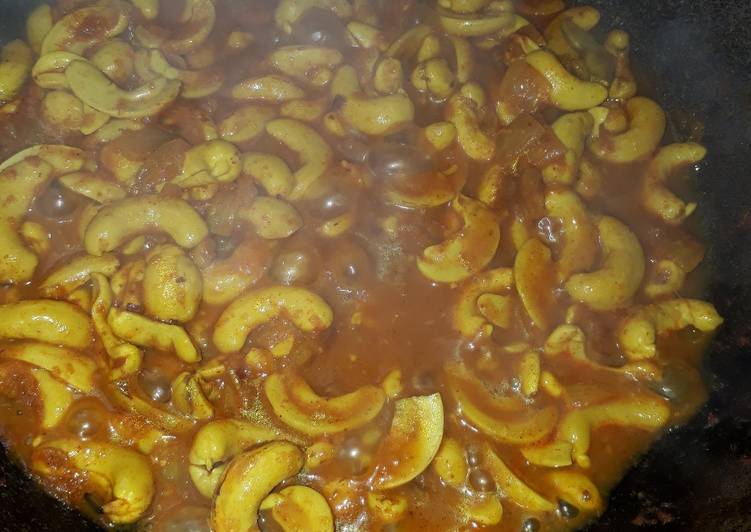 Steps to Make Speedy Kaju masala