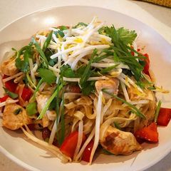 A picture of Easy cheat pad Thai.
