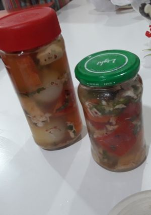 Una foto de Escabeche de Pollo con Verduras